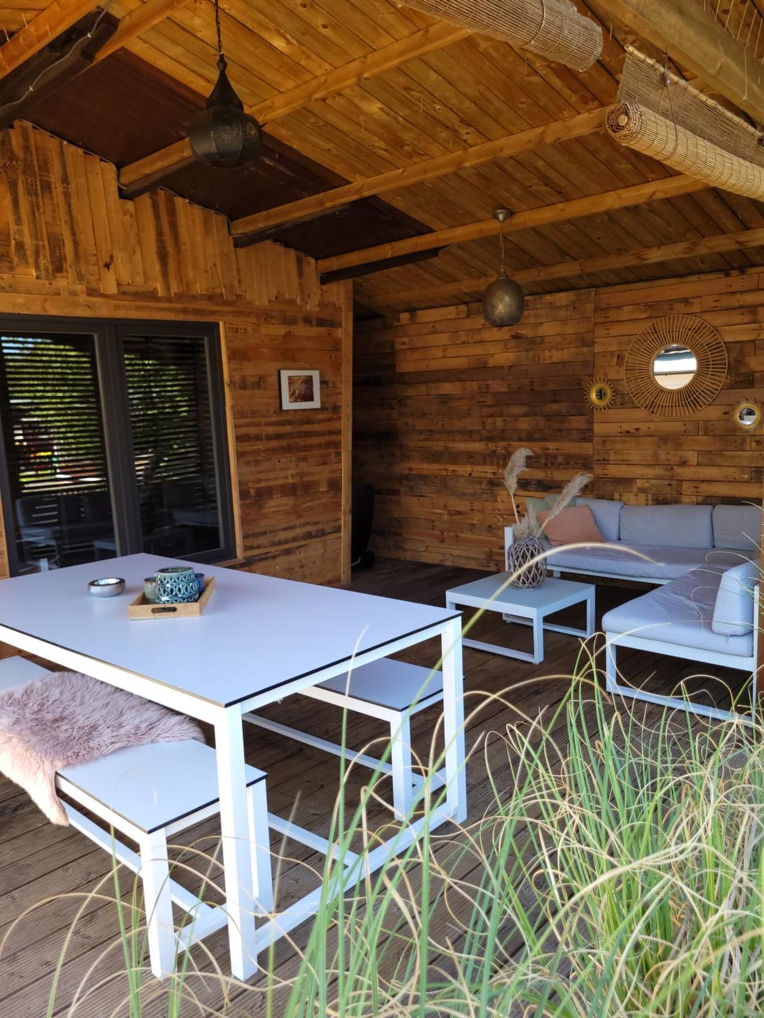 Rustig Gelegen Chalet Solvo Met Terras Aan Het Water 赫尔 外观 照片